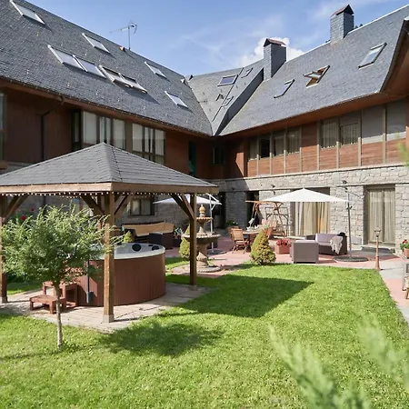 Gran Chalet Hotel & Petit Spa 3*